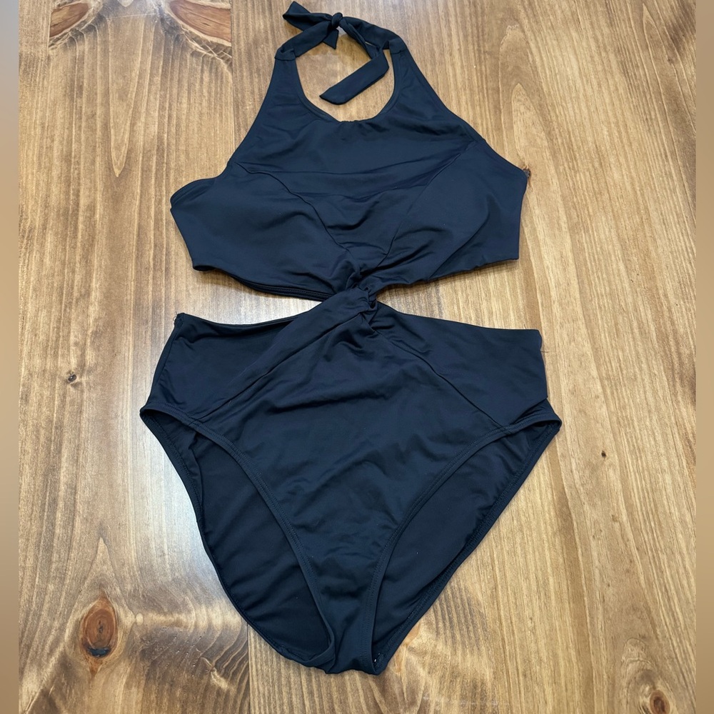 Carmen Marc Valve Swimwear Twist Front monokini size 14 black high neck halter